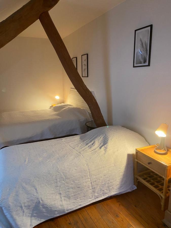 Gites « Le Clos Saint Hilaire » Мер Экстерьер фото